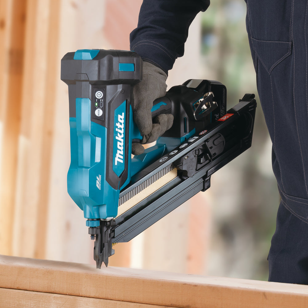 Makita DBN900ZK LXT 18v Brushless Framing Nailer Body Only (inc. Case)