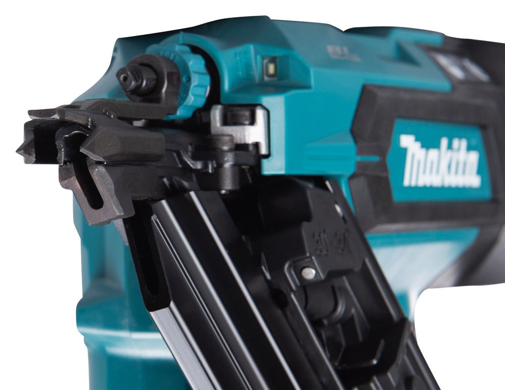 Makita DBN900ZK LXT 18v Brushless Framing Nailer Body Only (inc. Case)