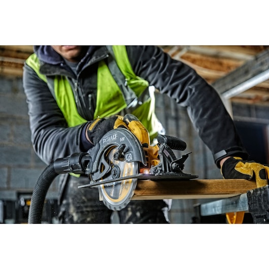 DeWalt DCS575N XR FlexVolt 190mm Circular Saw - 18/54V - Body Only - United Fixings