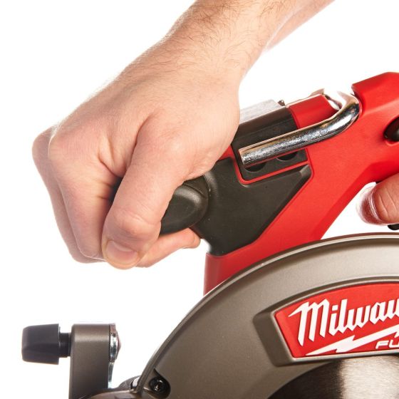 Milwaukee M18 CS55 Fuel - 165mm Circular Saw