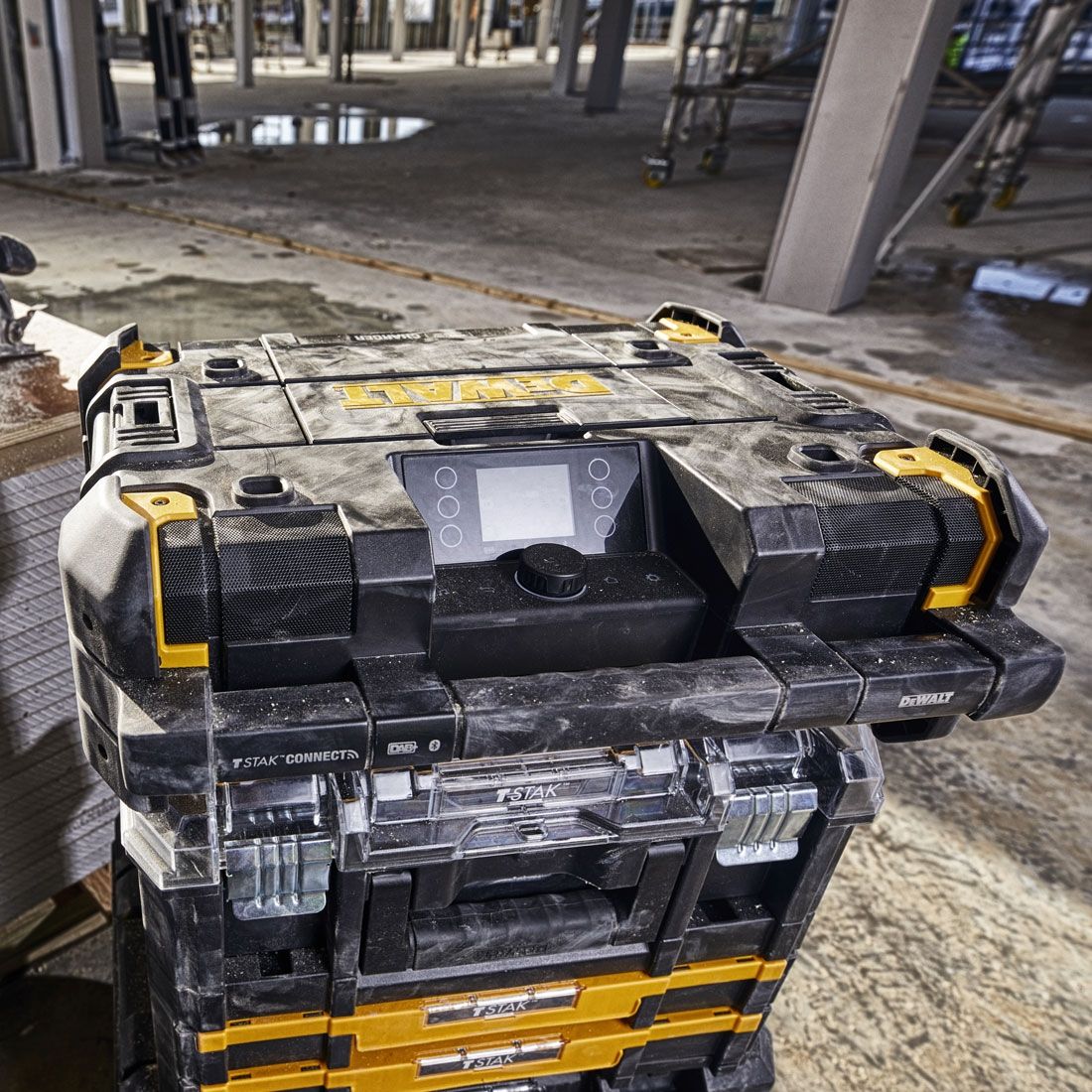 DeWalt DWST1-81079 - TSTAK Radio