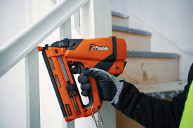 Paslode IM65A F16 Angled Finish Nailer Kit (inc lithium battery, charger & carry case)