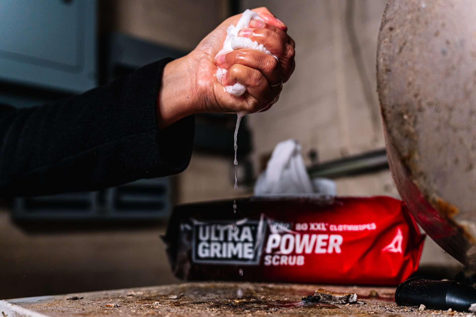 ULTRA GRIME POWER SCRUB WIPES (RED) 80no